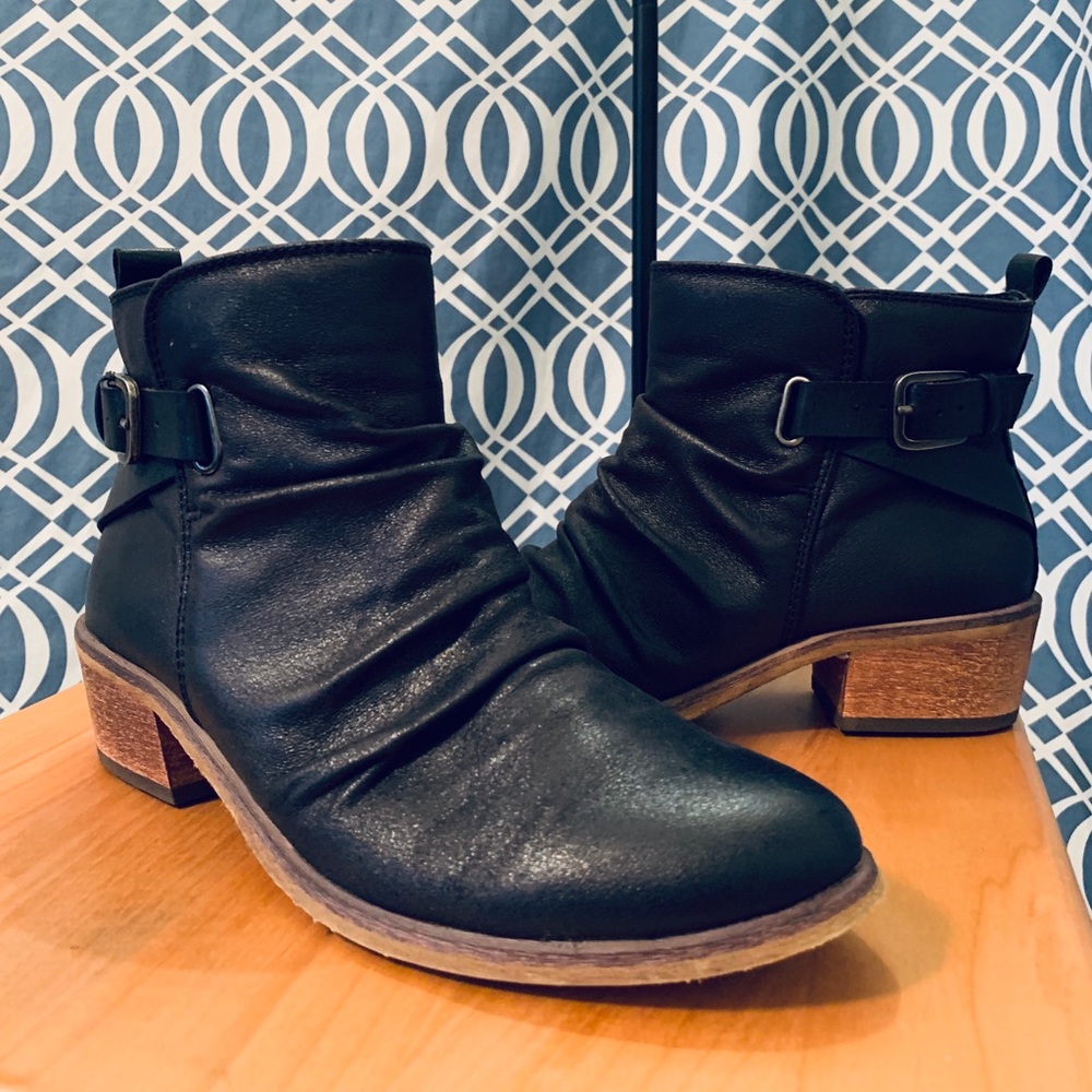Mini heel booties